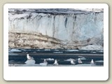Isen såg olika ut i de olika glaciärerna. Den här isen var ganska nedsmutsad av sand och jord